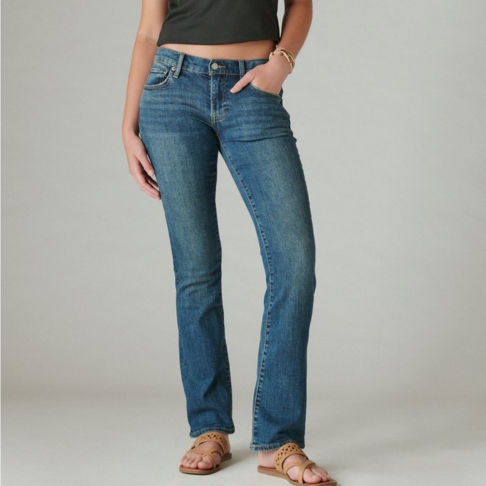 NWT Lucky Brand Mid Rise Sweet Boot 12/31 Ocean Road